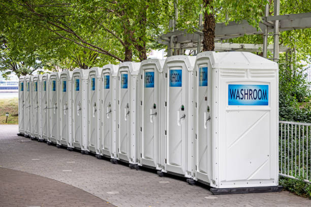 Best Luxury portable toilet rental  in Evansville, IN